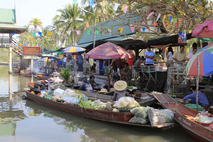 Picture 9 for Activity Bangkok: Private Tour to Thaka Floating Market
