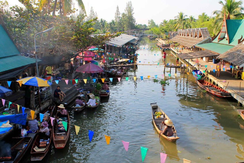 From Bangkok: Thaka Floating Market