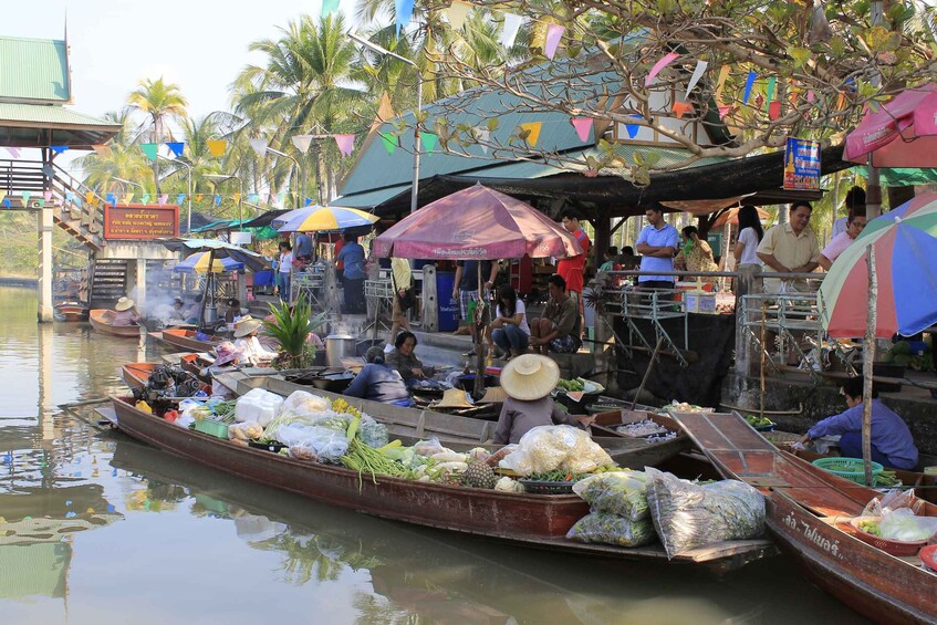 Picture 9 for Activity From Bangkok: Thaka Floating Market