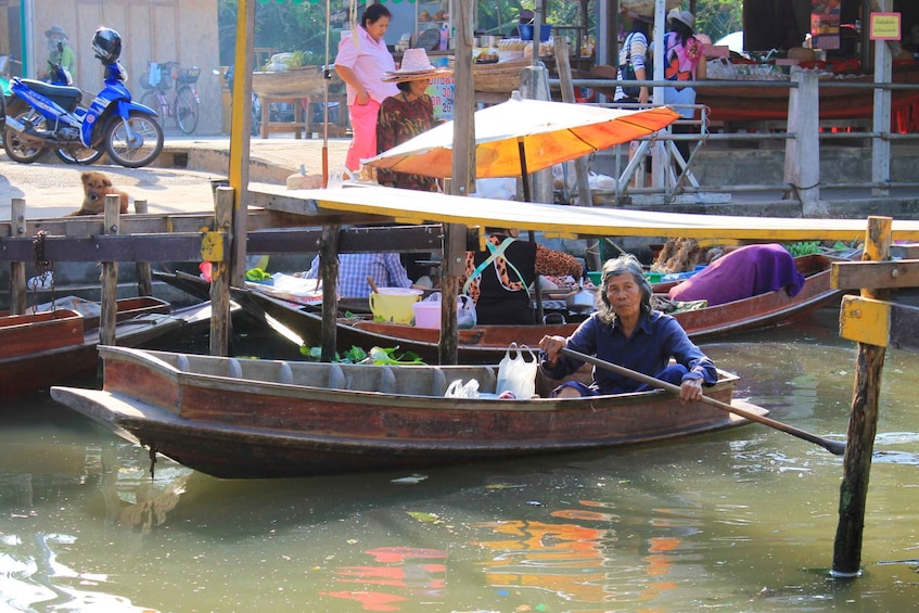 Picture 7 for Activity Bangkok: Private Tour to Thaka Floating Market