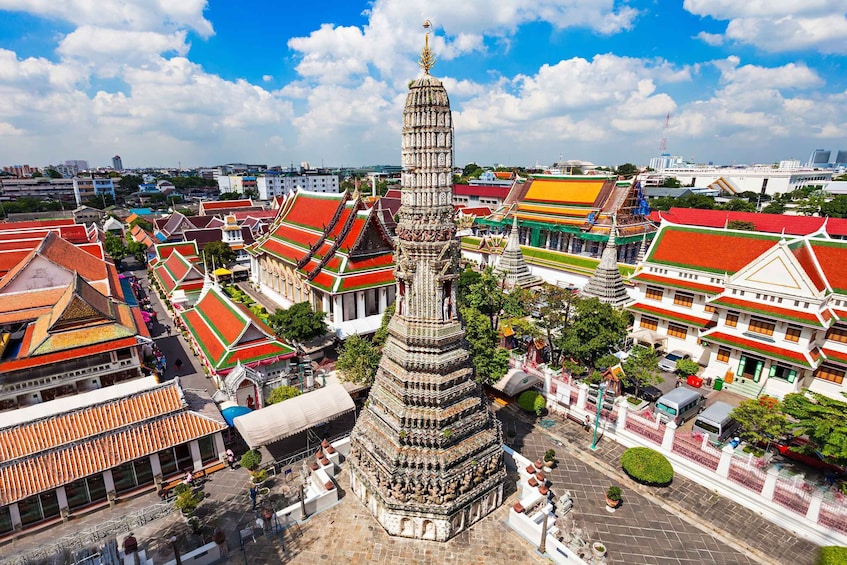 Picture 16 for Activity Bangkok: City Highlights Temple and Market Walking Tour