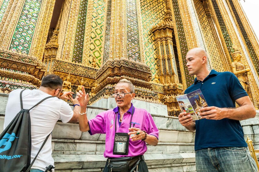 Picture 2 for Activity Bangkok: City Highlights Temple and Market Walking Tour