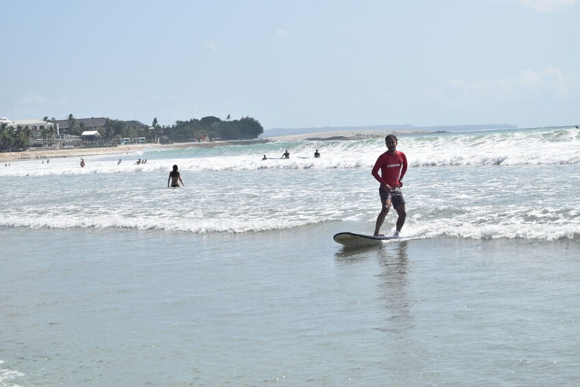 Dekom Surf Lesson