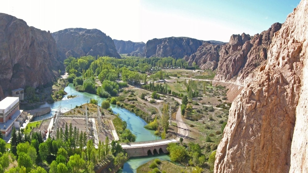 Florentino Ameghino Dam & Petrified Forest Tour