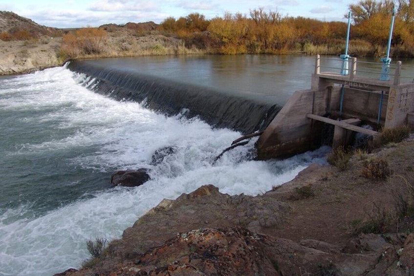 Florentino Ameghino Dam Tour from Puerto Madryn