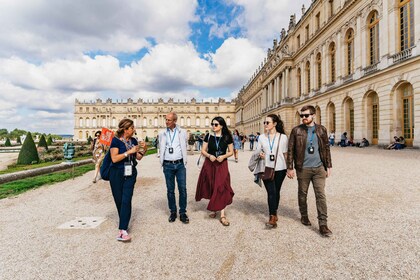 Versalles: Visita guiada del palacio con acceso a los jardines