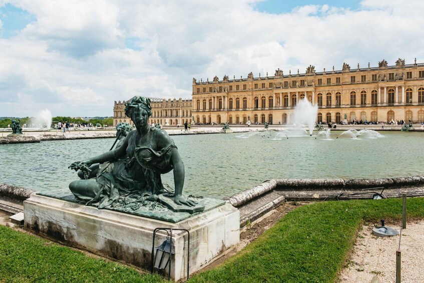 Picture 12 for Activity Versailles: Palace of Versailles and Marie Antoinette Tour