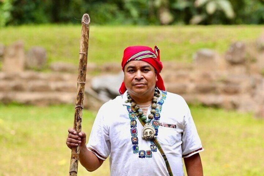 2-day Tour of the Mayan Culture – Takalik Abaj + a farm + a museum + downtown