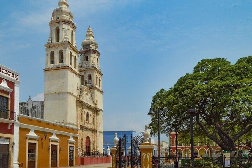 5-Day Campeche Tour with Transportation