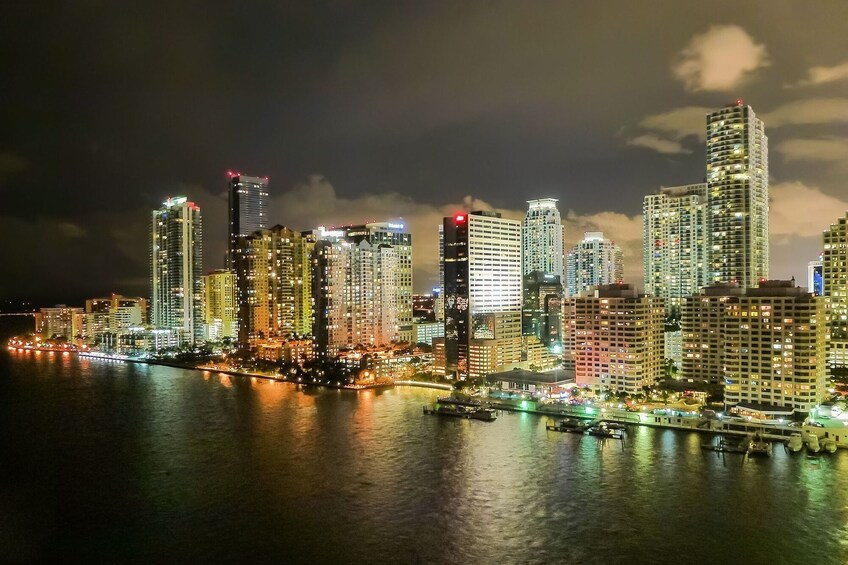 Miami Skyline Evening Cruise on Biscayne Bay 