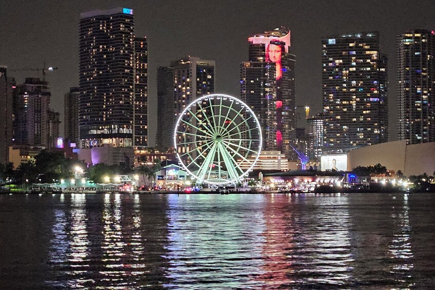 Miami Skyline Evening Cruise on Biscayne Bay 