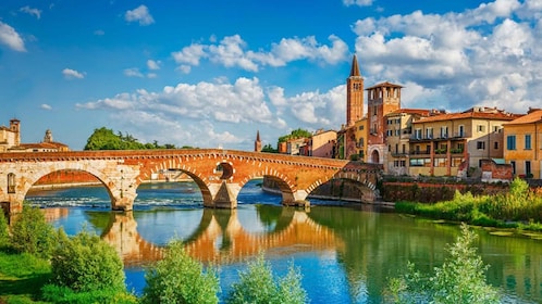 Desde el lago de Garda: tour de un día en autobús por Verona