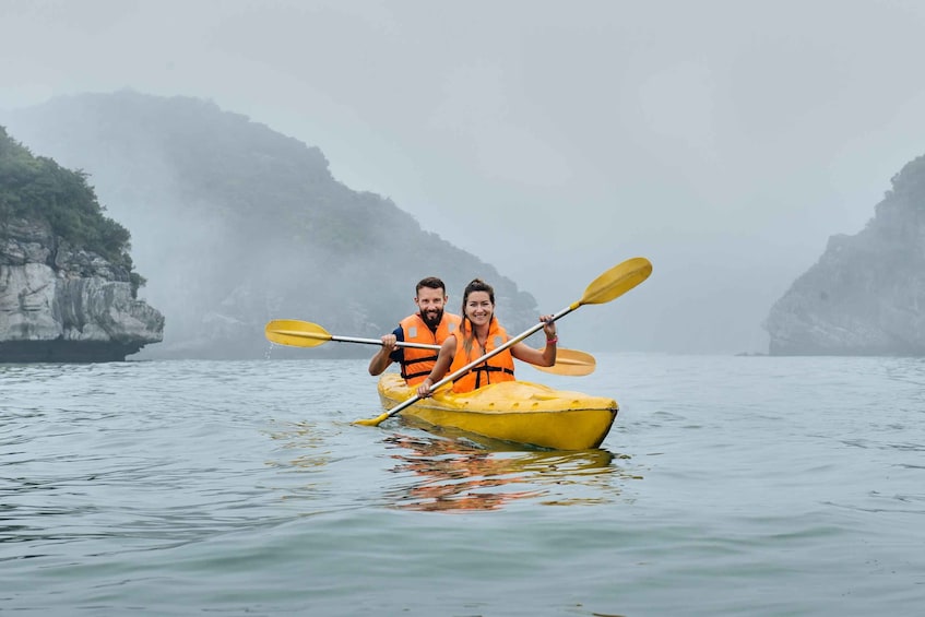 Picture 5 for Activity From Hanoi: Halong Bay Luxury Full-Day Trip by Boat