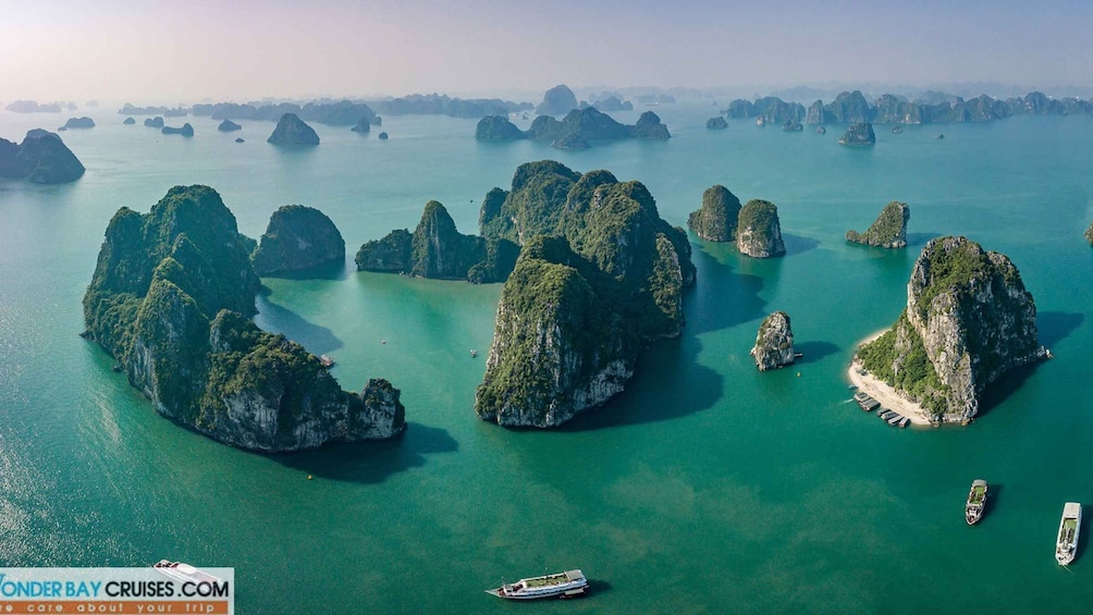 Picture 12 for Activity From Hanoi: Halong Bay Deluxe Full-Day Trip by Boat