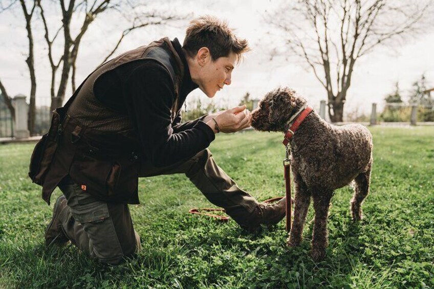 Truffle Hunting with Lunch in Barberino Tavarnelle