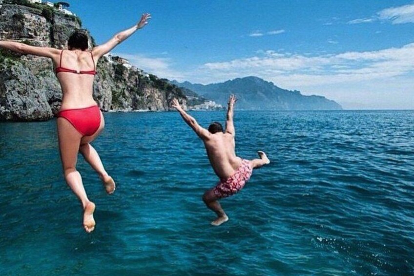 4 Hour Boat Tour To Discover Capri