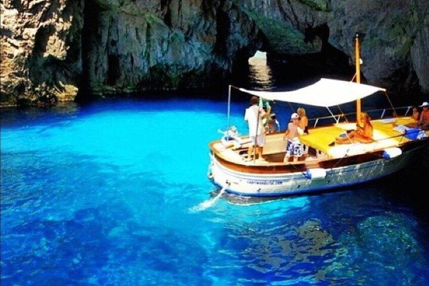 4 Hour Boat Tour To Discover Capri
