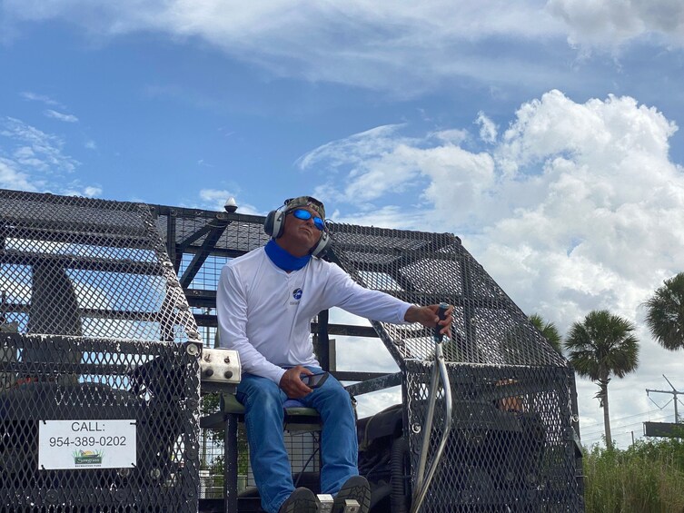 Everglades Admission Ticket with Airboat Ride and Wildlife Show