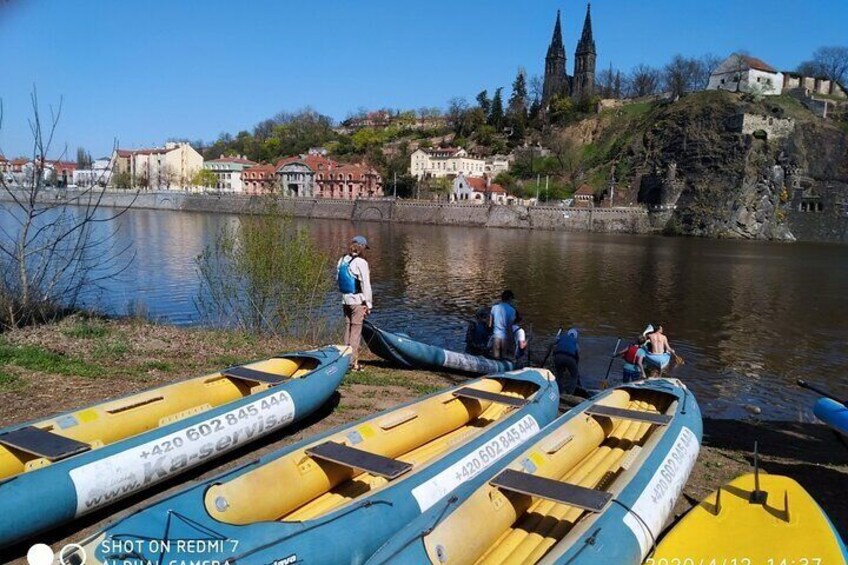 3 Hour Canoeing Tour in Prague Centre