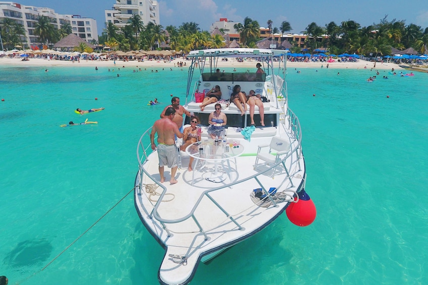 Isla Mujeres Beach & Snorkel with Shared Sea Scooters