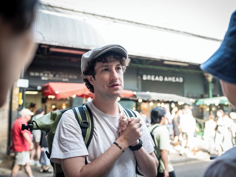 Eat 8 English Foods & See 30+ London Sights Walking Tour!