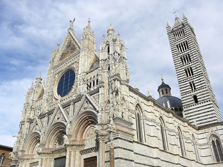 Small Group Tuscany wine tour, Siena and S. Gimignano