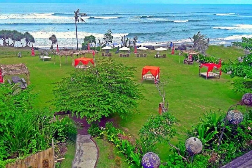 Private Tour: Bali's Sea Temple and Sunset on Canggu Beach