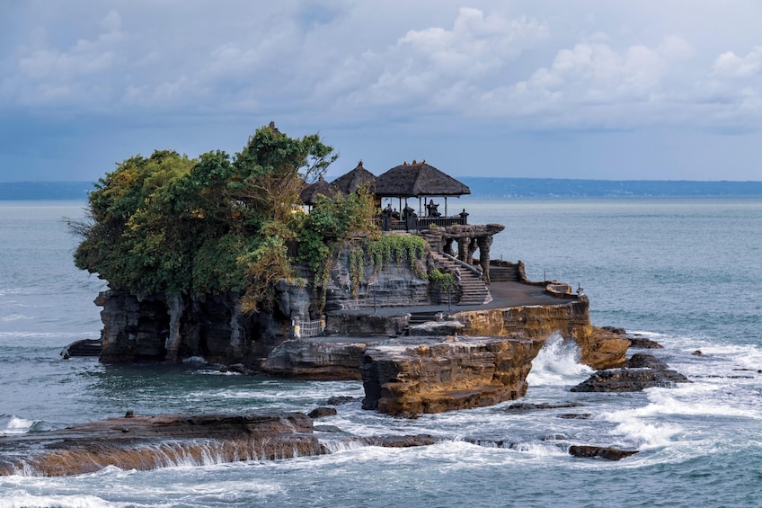 Sea Temple and Cocktail 6 hours afternoon Private tour