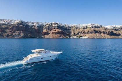 Privat alt inkluderet yachttur i Santorini