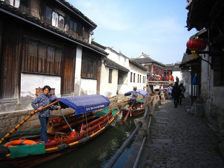 Suzhou & Zhouzhuang Water Village One Day Tour with Lunch