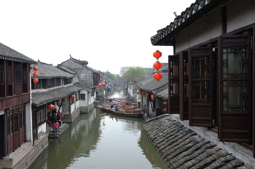 Suzhou & Zhouzhuang Water Village One Day Tour with Lunch