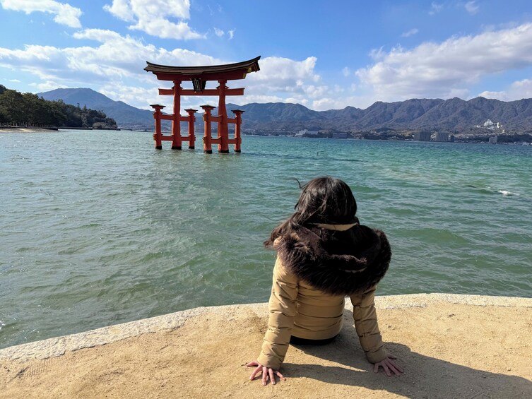 Peaceful Hiroshima & Miyajima UNESCO 1 Day Bus Tour