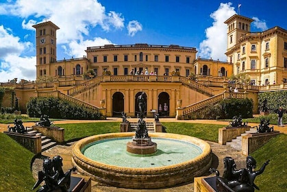 Osborne House-A driver guided tour of Victoria's Island Paradise