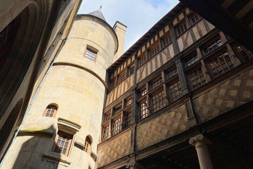 Private Rouen - Giverny - Honfleur Day trip by Minivan with Calvados tasting