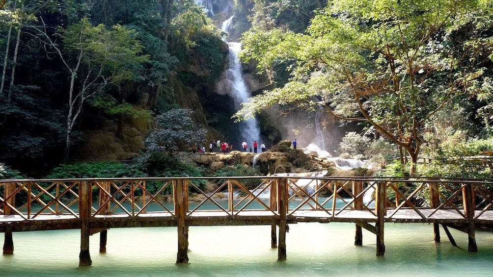 Kuang Xi Waterfall 