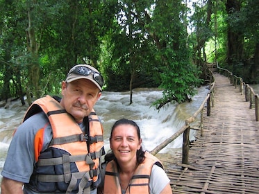 Experiencia de medio día en kayak por el río Nam Khan