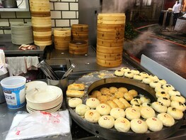 Small Group: Taipei Gourmet Day Tour by Metro