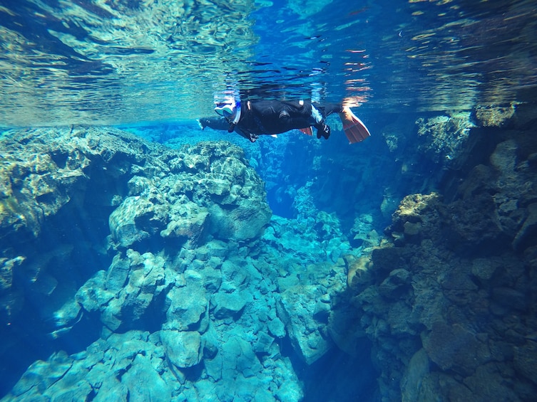 Golden Circle & Snorkel in Silfra with Underwater Photos