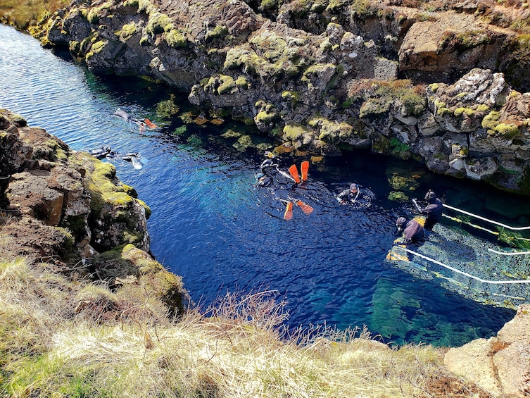 Golden Circle & Snorkel in Silfra with Underwater Photos