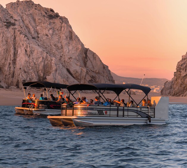 Private Sunset Tour in a Luxury Pontoon