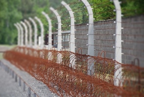 Private Tour from Berlin to Sachsenhausen Concentration Camp