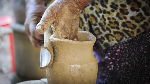 Halve dag keramiekles in Siem Reap