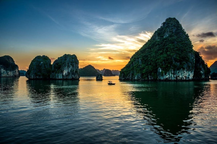 Sunset views of Halong Bay in Vietnam 