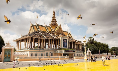 Sorotan Budaya dan Sejarah Phnom Penh