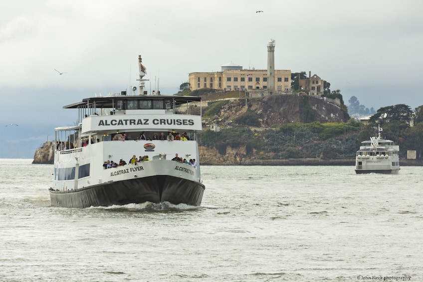 San Francisco Guided City Tour with Alcatraz Island
