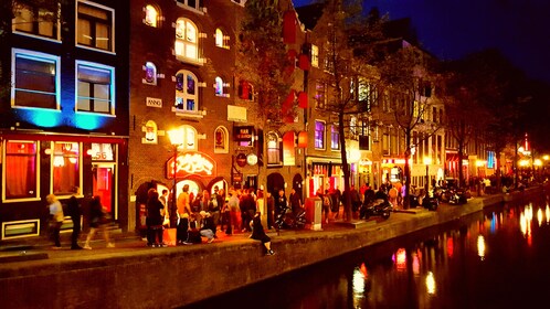 amsterdam light district walking tour night expedia tripadvisor