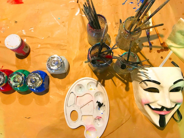 Paint your own Venetian Mask class