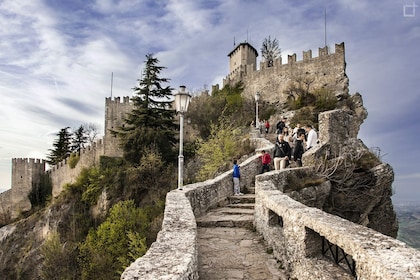 San Marino 2-Hour Tour with a Local Guide
