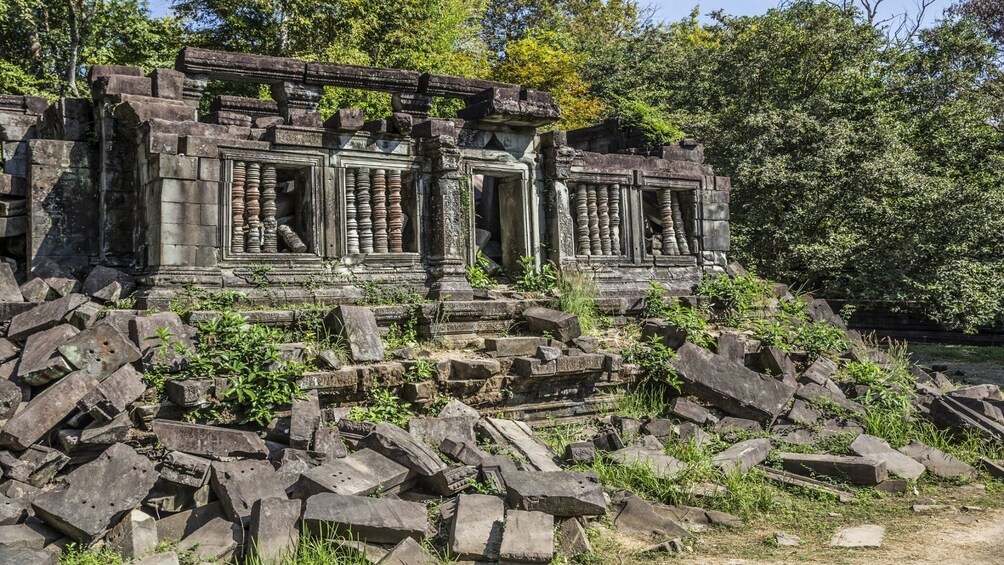 Beng Mealea & Phnom Kulen Excursion - Siem Reap