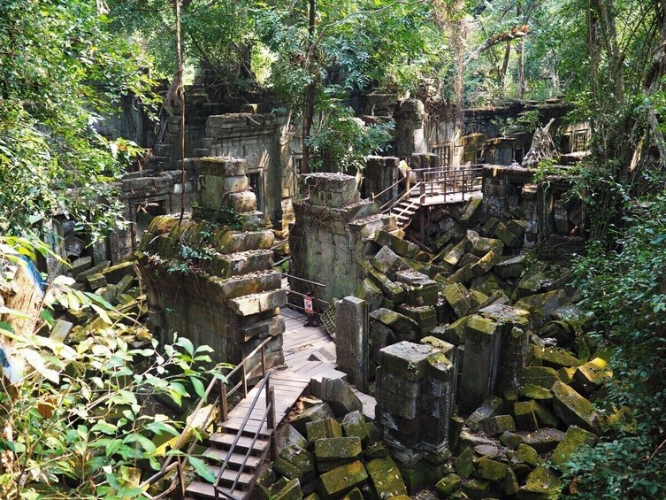 Kompong Khleang & Beng Mealea Tour - Siem Reap